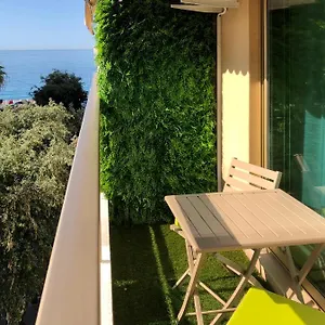 Gambetta Apartment
