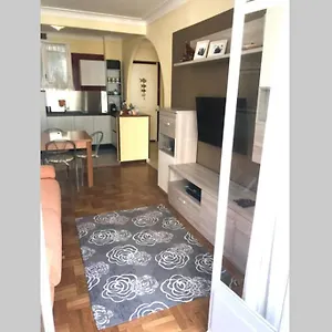 Appartement Joli 2 Pièces à 150m De La Plage, Nice